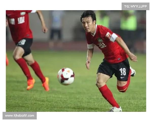 如何全面理解建业足球俱乐部的历史背景与发展性质