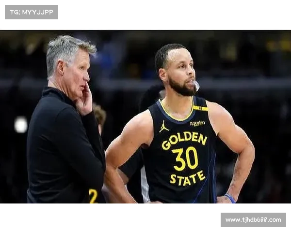 如何在勇士缺阵库里情况下找到球队战术调整与应对策略